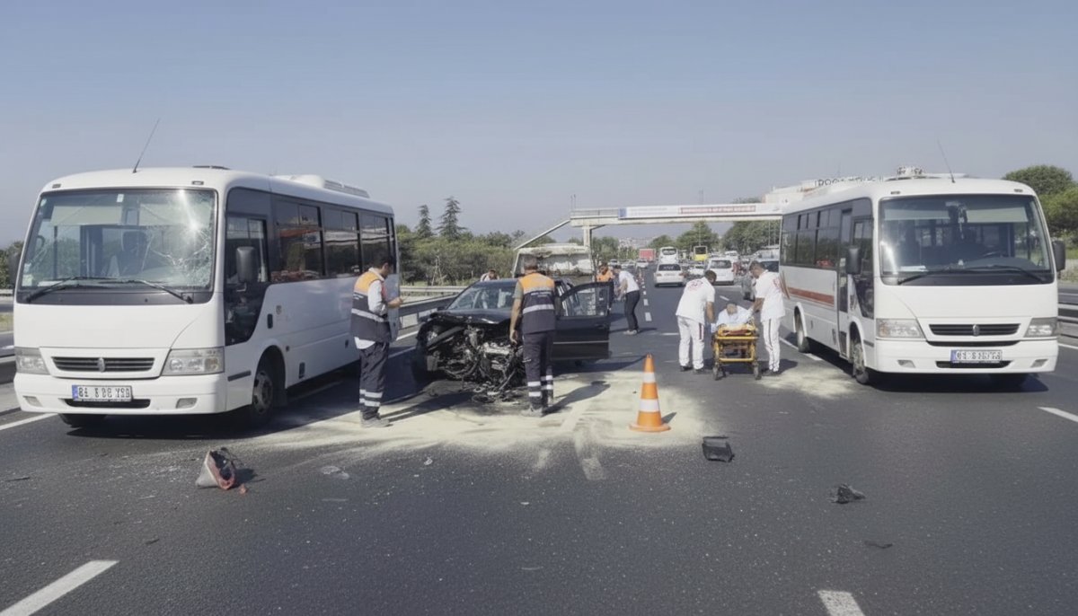 Büyükçekmece'de Zincirleme Kaza, 4 Yaralı