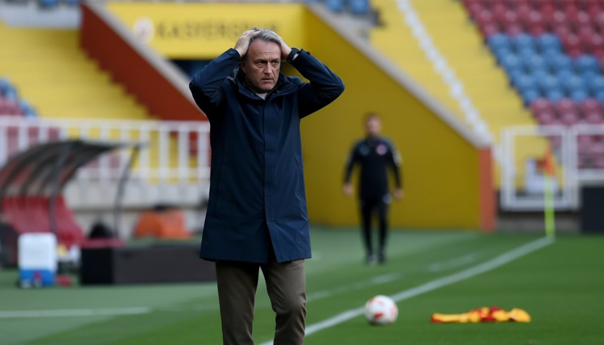 Kayserispor'da Hoca Dayanmıyor: Son 12 Sezonda 25 Kez Değişiklik!