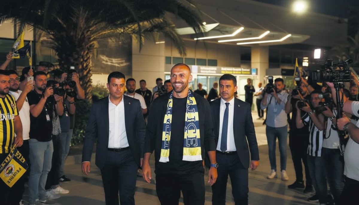 Vedat Muriç İstanbul'da! Fenerbahçe'ye İmza Atmaya Geldi