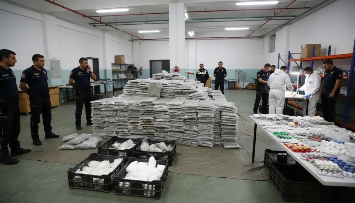 İstanbul merkezli 4 ilde narkotik operasyonu: 1 ton 285 kilo uyuşturucu ele geçirildi, 15 tutuklama