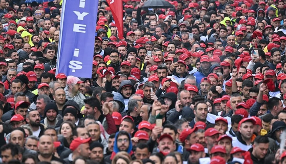 İZBB’de Toplu Sözleşme Krizi: Sözleşme Yüksek Hakemde, İşçiler Eylemde!