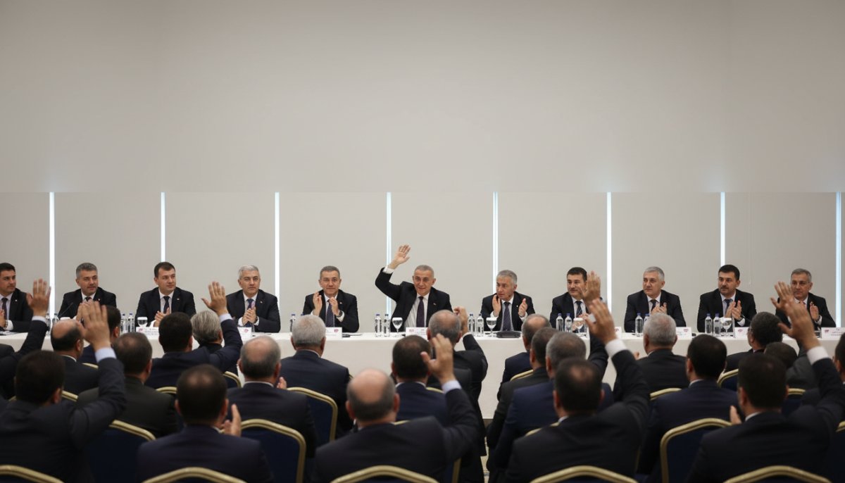TFF'de ibra kararı: Başkan Hacıosmanoğlu ve yönetim kurulu oy birliğiyle ibra edildi