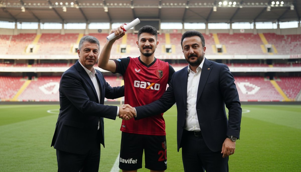 Gençlerbirliği, Fıratcan Üzüm ile 1 Sezon Daha Anlaştı