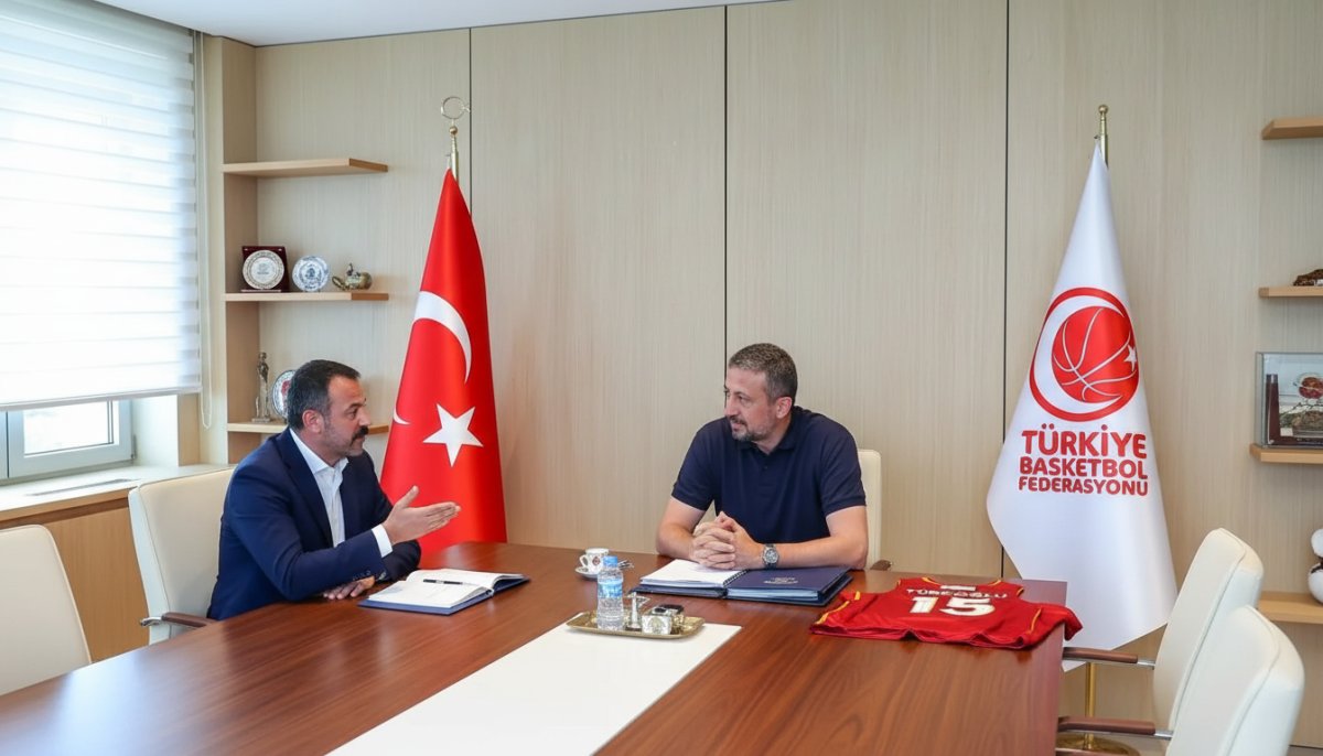 Galatasaray Kulübü'nden TBF Başkanı Türkoğlu'na Ziyaret