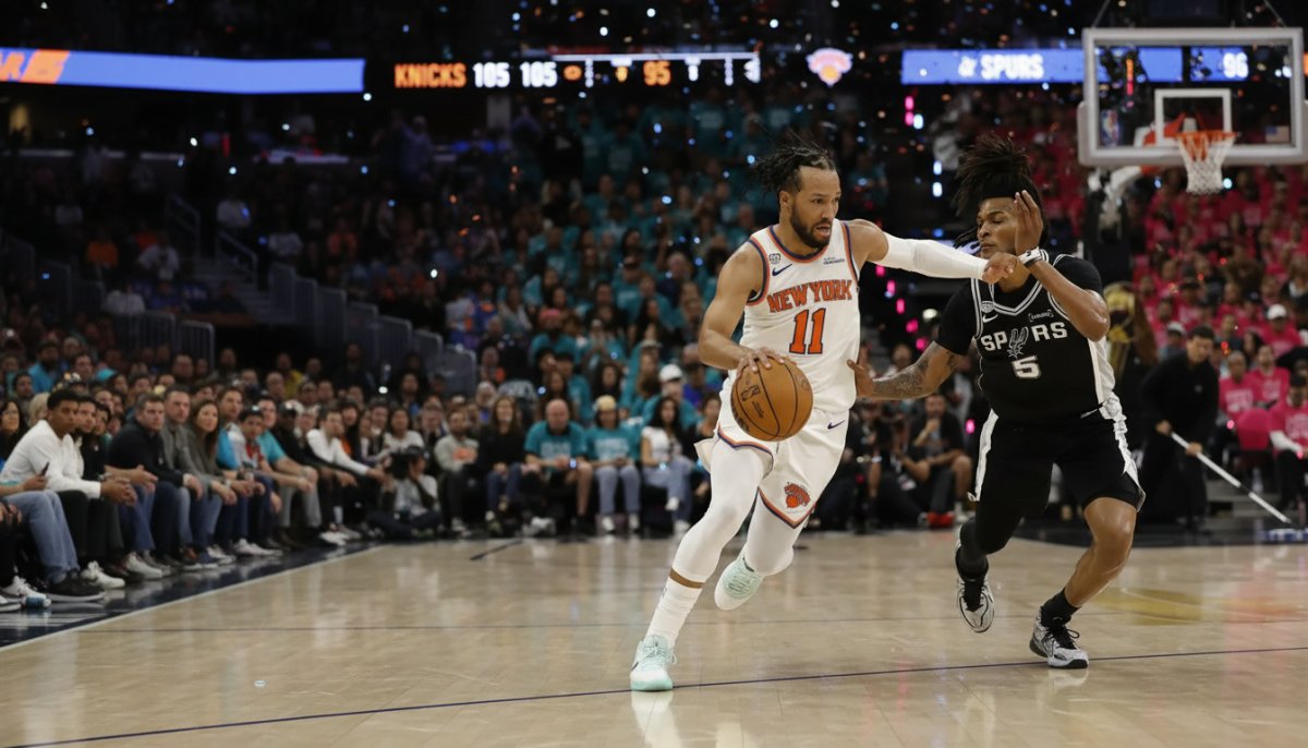 NBA Finallerinde Knicks Tarih Yazdı: Spurs'ü 105-95 Mağlup Etti