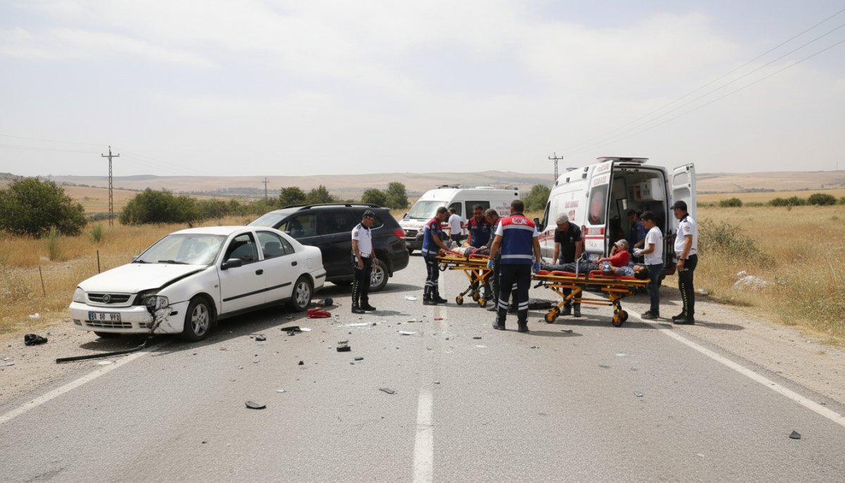 Yozgat'ta freni patlayan otomobil 2 araca çarptı: 6 yaralı