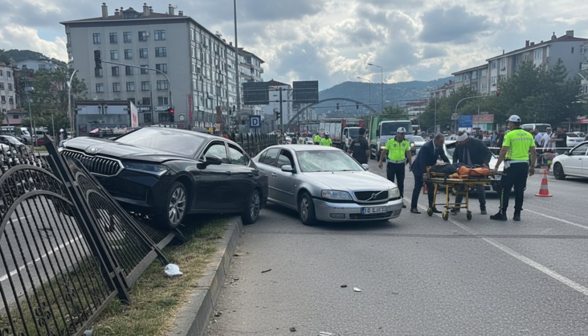 Giresun'da İki Aracın Çarpışması Sonucu 4 Kişi Yaralandı