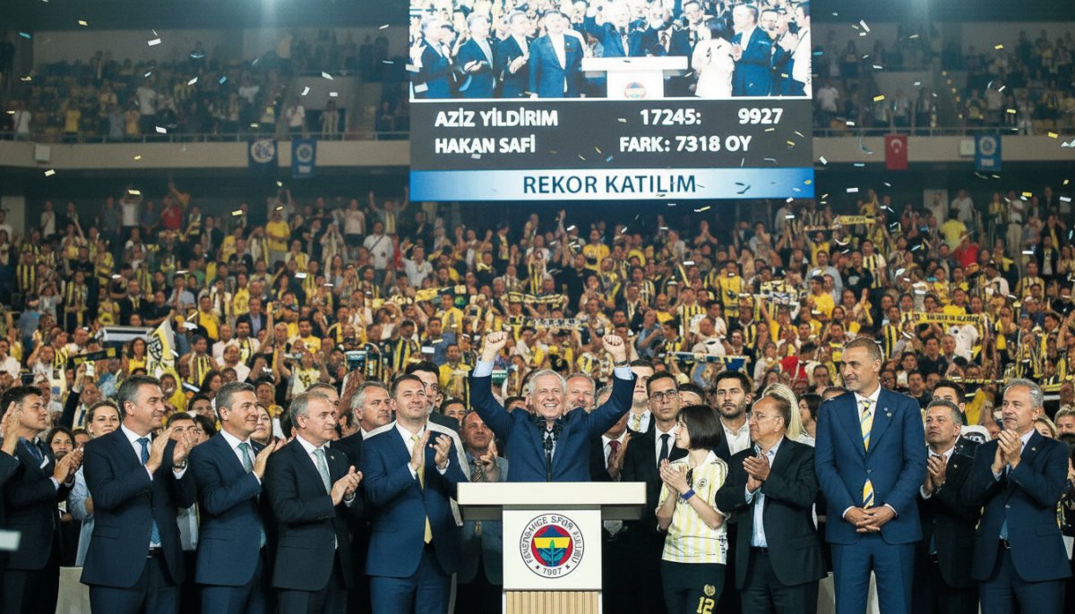 Aziz Yıldırım Fenerbahçe'ye Rekorla Geri Döndü