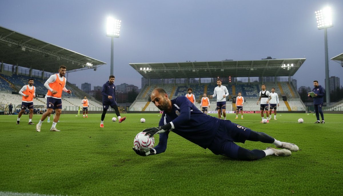 Başakşehir'de Yeni Sezon Hazırlıkları Çift Antrenmanla Sürüyor