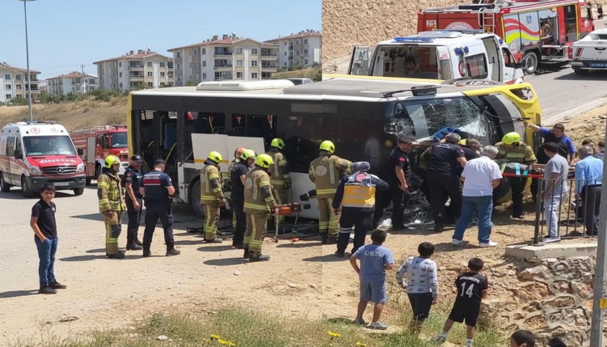 Bursa'da Çocuğa Çarpmamak İçin Manevra Yapan Otobüs Devrildi