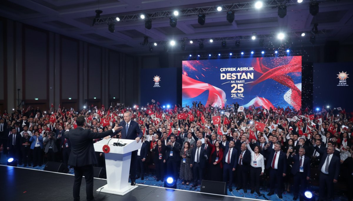 AK Parti Kampında 'Büyük Başkan Erdoğan' Şarkısı Tanıtılacak