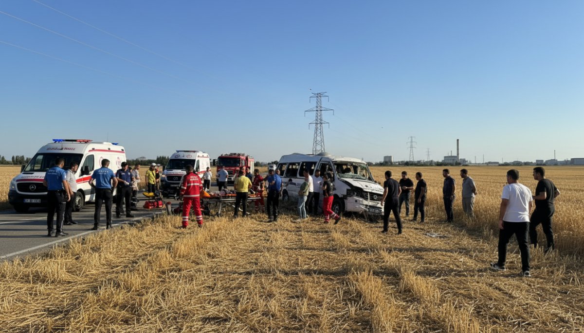Silivri'de Minibüs Devrildi: 2 Kişi Öldü, 10 Yaralı