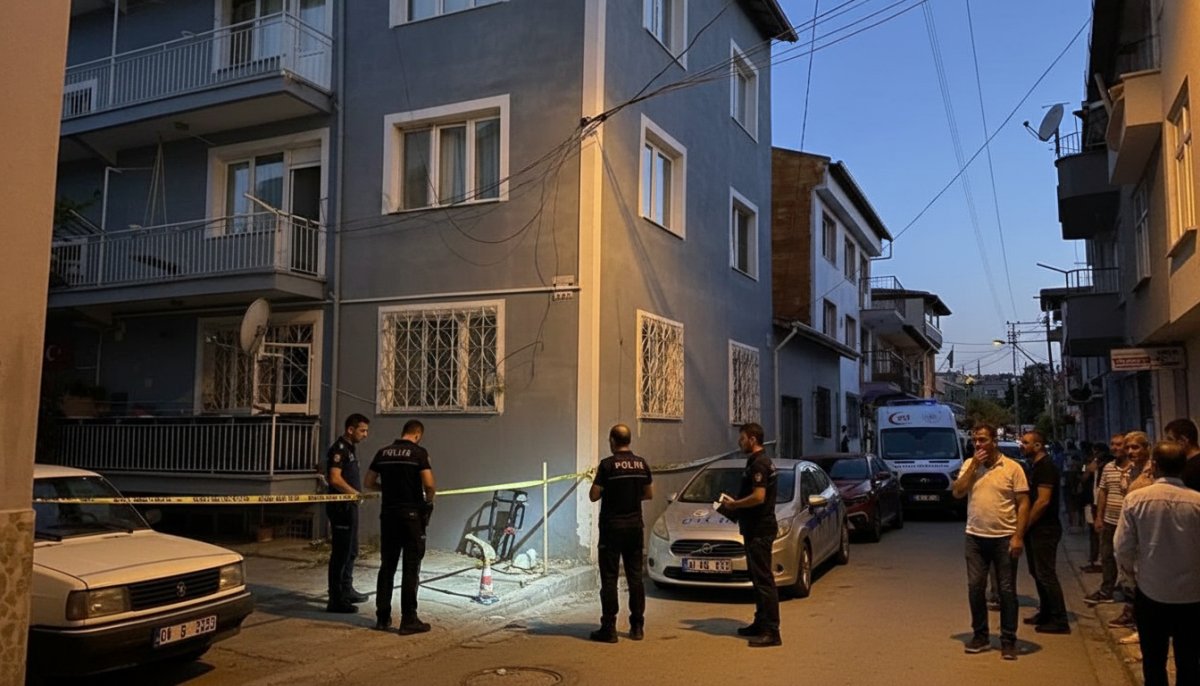 Uşak'ta Balkondan Düşen Kadın Hayatını Kaybetti
