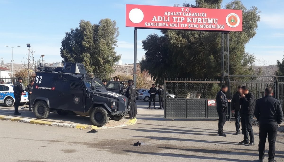 Şanlıurfa'da Oğlunun Silahlı Kavgasına Müdahale Eden Anne Vurularak Öldü
