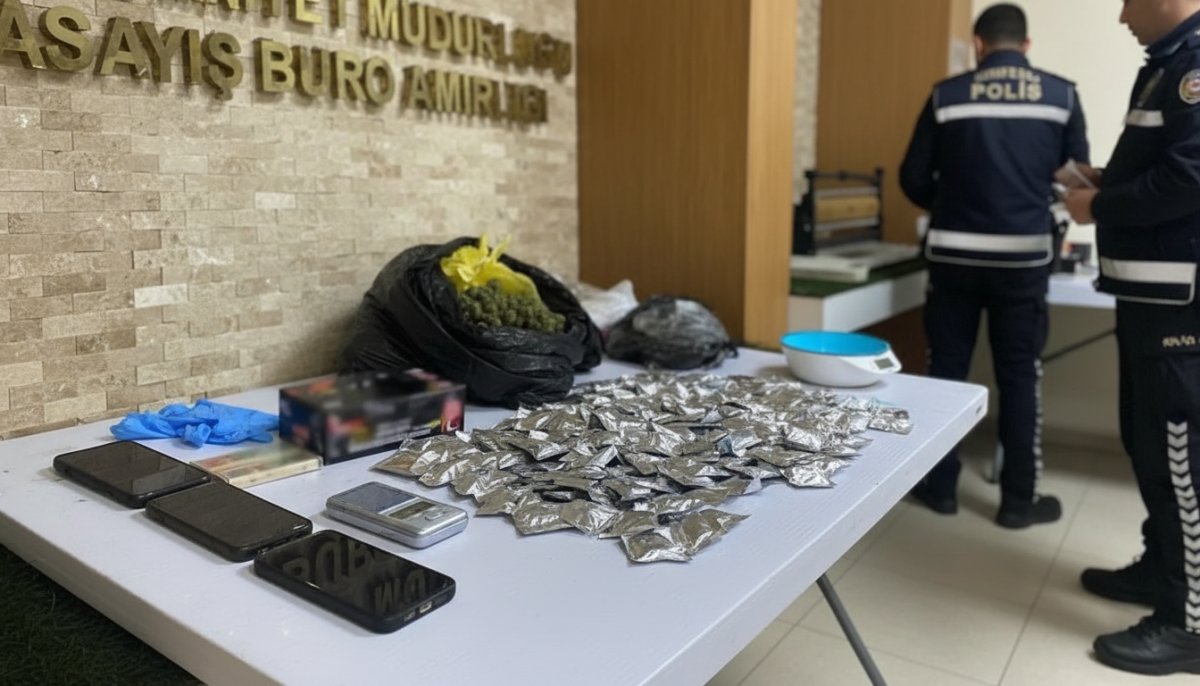 Kağıthane'de 1 Kilo 830 Gram Marihuana Ele Geçirildi