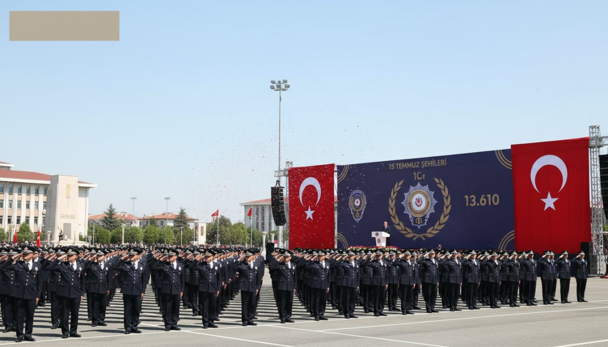 Polis Akademisi'nden 13 Bin 610 Yeni Nefer, 15 Temmuz Anıldı