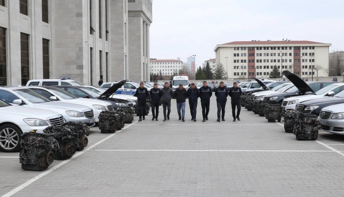 Lüks Araç Şebekesine 6 İlde Baskın: 8 Gözaltı, 30 Milyon TL Haksız Kazanç
