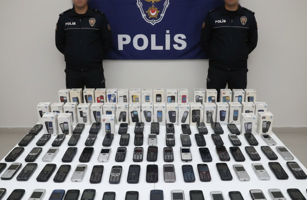Kastamonu Daday'da 102 Adet Kaçak Cep Telefonu Ele Geçirildi
