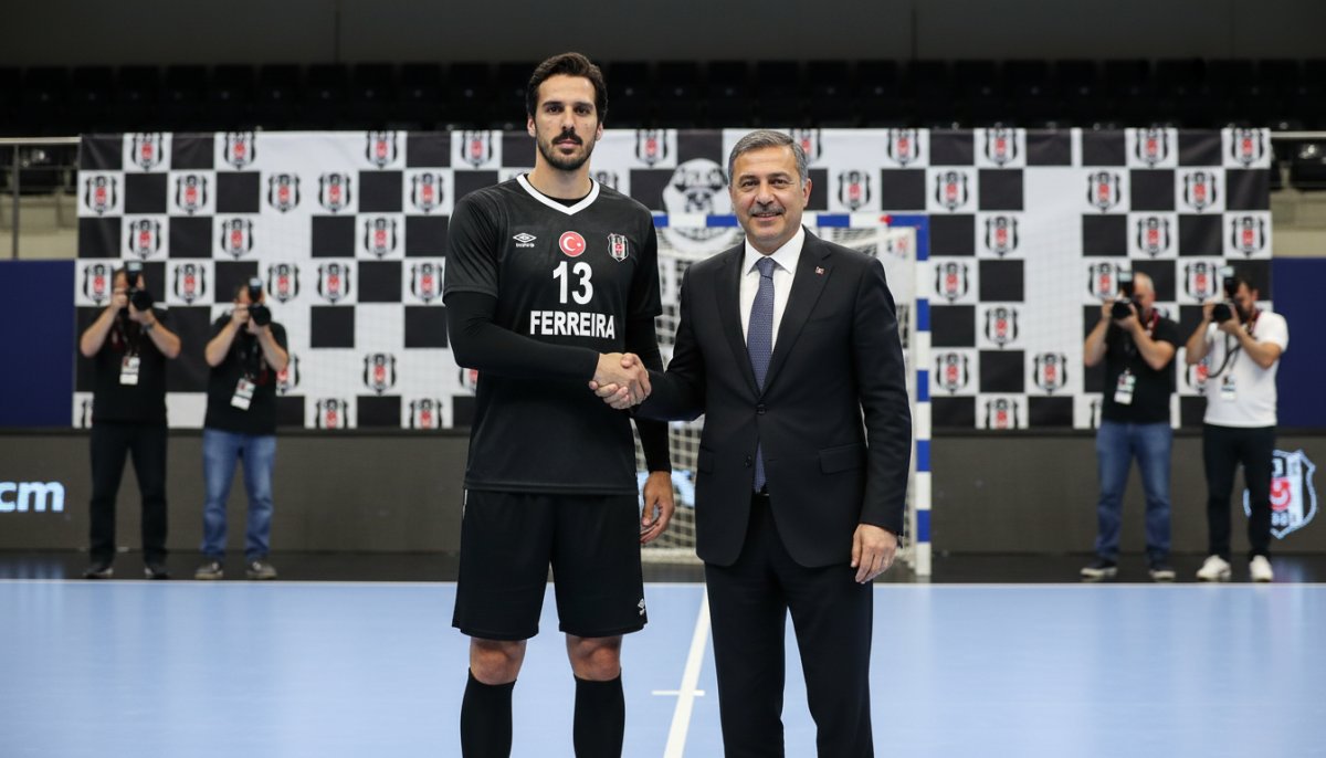Beşiktaş, Portekizli Kaleci Miguel Espinha Ferreira'yı Transfer Etti