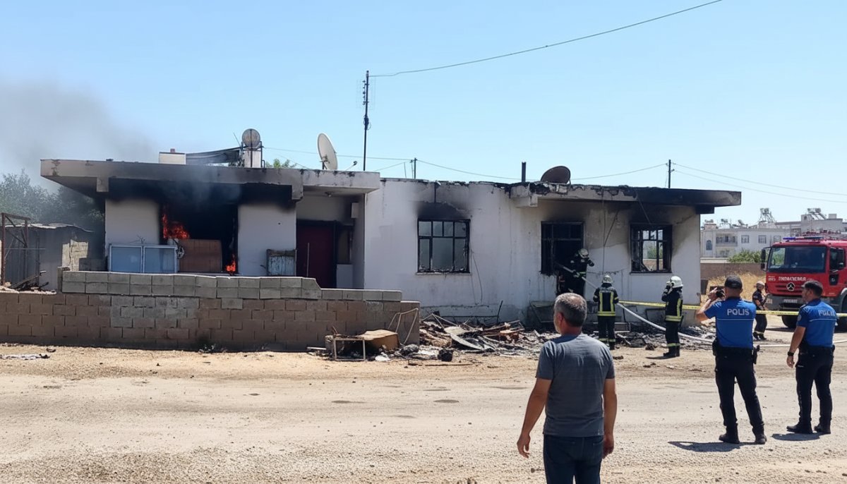 Antalya'da Aynı Kişiye Ait İki Evde Yangın: Kundaklama İddiası