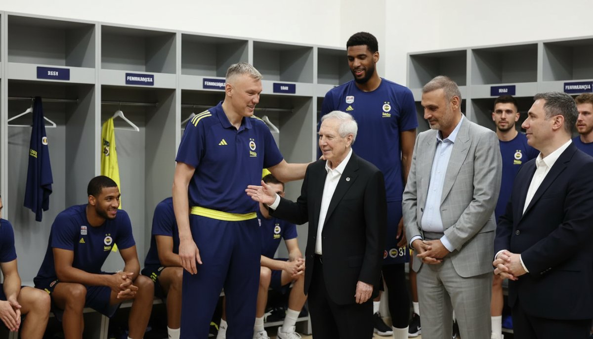 Aziz Yıldırım ve Yönetim Kurulu, Fenerbahçe Beko'ya Başarı Diledi