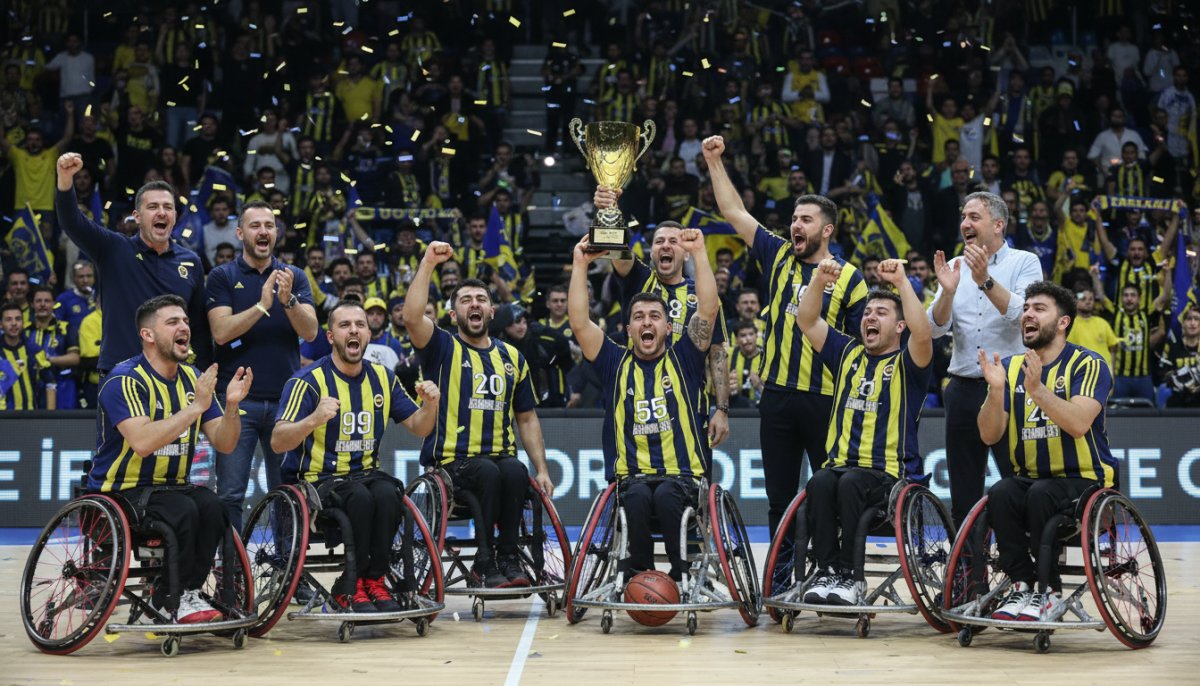 Fenerbahçe Tekerlekli Sandalye Basketbol Takımı Süper Lig Şampiyonu Oldu