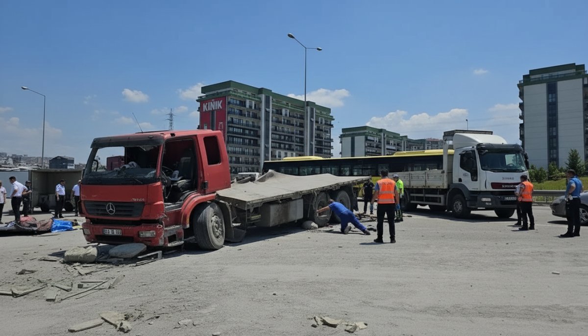 Bursa'da TIR, park halindeki iki araca çarptı: 1 ölü, 1 yaralı