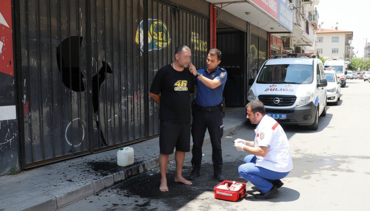 Antalya'da korku dolu anlar: Motosiklet tamir dükkanı sahibi üzerine benzin döküp kendini dükkanına kilitledi