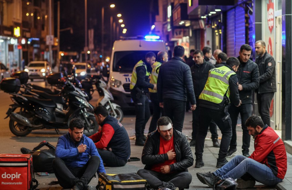 Bursa İnegöl'de motokuryeler ile işletme sahipleri arasında kavga: 5 yaralı, 10 gözaltı