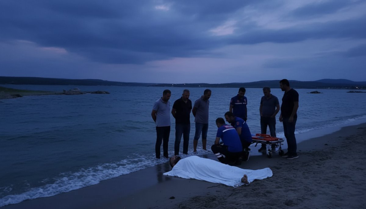 Edirne Enez'de Denize Giren Çağlar Orakçı Boğuldu