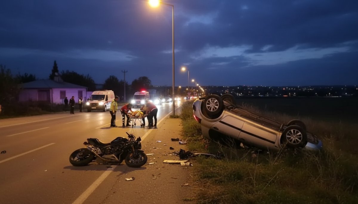 Kocaeli'de Motosiklet ve Otomobil Çarpıştı: 4 Yaralı