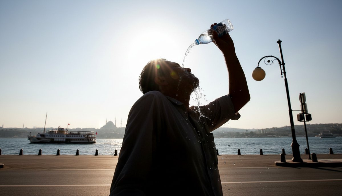 Türkiye’de Aşırı Sıcak Hava: Sıcaklıklar 50 Dereceyi Bulacak