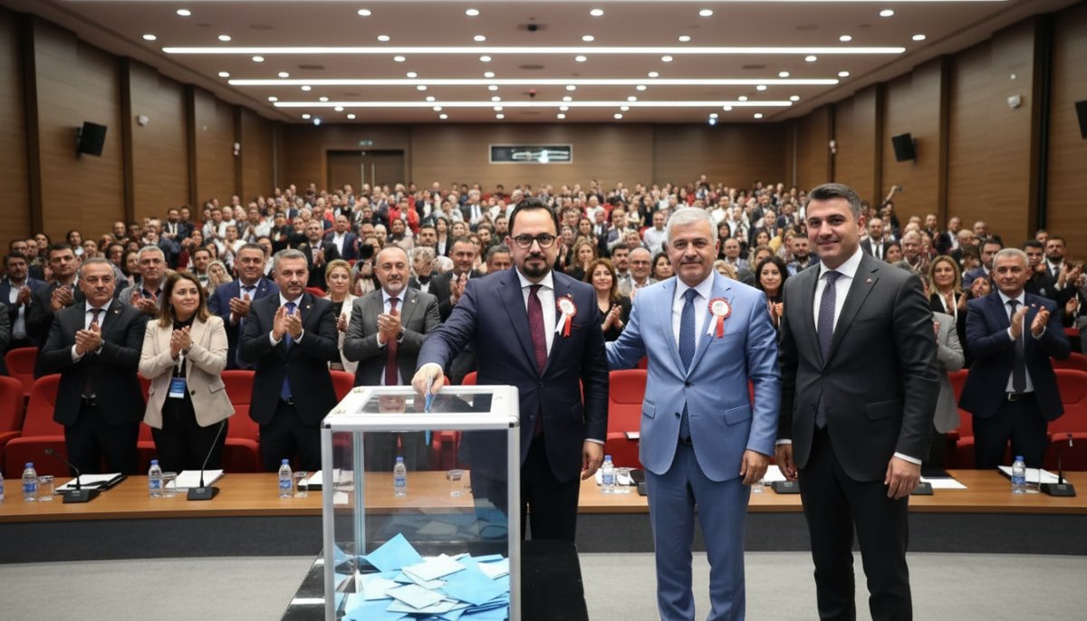 Çukurova Belediyeler Birliği'nde Başkan Uludağ Güven Tazeledi