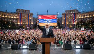 Ermenistan'da Paşinyan'ın Partisi Seçim Zaferini Resmen İlan Etti