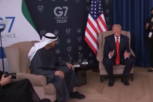 Trump, BAE Devlet Başkanı Al Nahyan ile kameralar önünde dalga geçti
