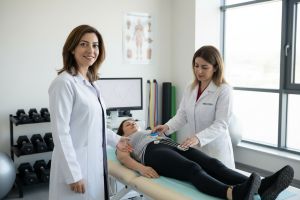 Menopoz Sonrası Pelvik Taban Sorunları: Rehabilitasyonla Tedavi Mümkün