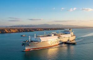 Hürmüz Boğazı’nda savaş sonrası ilk: QatarEnergy tankeri Körfez’e giriş yaptı