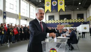 Eski TFF Başkanı Mehmet Ali Aydınlar'dan 'Kazanan Fenerbahçe olsun' mesajı