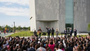 Bruce Springsteen, Stevie Wonder ve Bono, Obama Başkanlık Merkezi Açılışına Katıldı