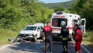 Bartın'da motosiklet ile otomobil çarpıştı: 19 yaşındaki sürücü hayatını kaybetti