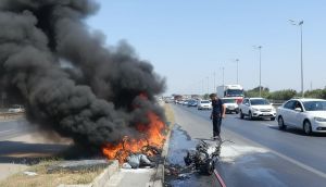Antalya'da Motosiklet Alev Alınca Sürücüler Yardım Etmedi