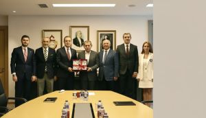 1905 GSYİAD’dan Galatasaray Başkanı Dursun Özbek’e Ziyaret