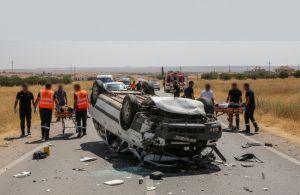 Batman'da Düğün Dönüşü Korkunç Kaza: Takla Atan Araçta 6 Kişi Yaralandı