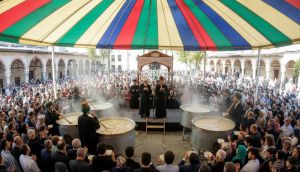 Sünbül Efendi’de 7 Bin Kişiye Aşure İkramı