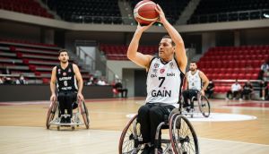 Beşiktaş, Galatasaray Fuzul'u 83-60 Mağlup Ederek Seride 1-0 Öne Geçti!