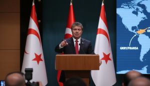 KKTC Başbakanı Ünal Üstel'den GKRY'ye Sert Tepki: "Anlaşma Adadaki Gerçekleri Yok Sayıyor"