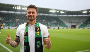Kocaelispor, Karol Linetty'nin Sözleşmesini 1 Yıl Uzattı
