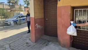 İzmir'de dehşet: Yeni doğan bebek poşet içinde kapıya bırakıldı!