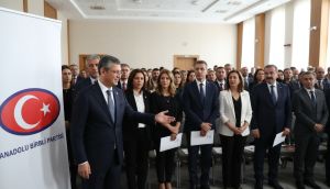 CHP'den 86 Vekil ve 74 İl Başkanı ABP'ye Katılıyor
