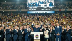 Aziz Yıldırım Fenerbahçe'ye Rekorla Geri Döndü